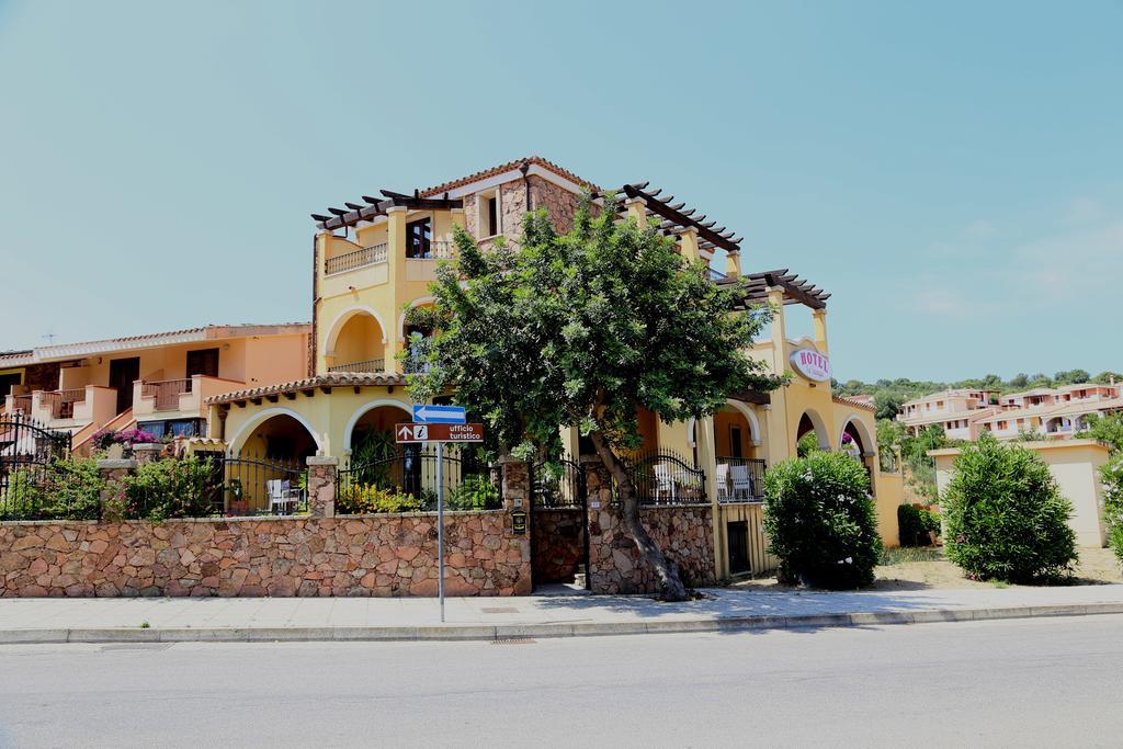 Hotel Sa Suergia Villasimius Exterior photo