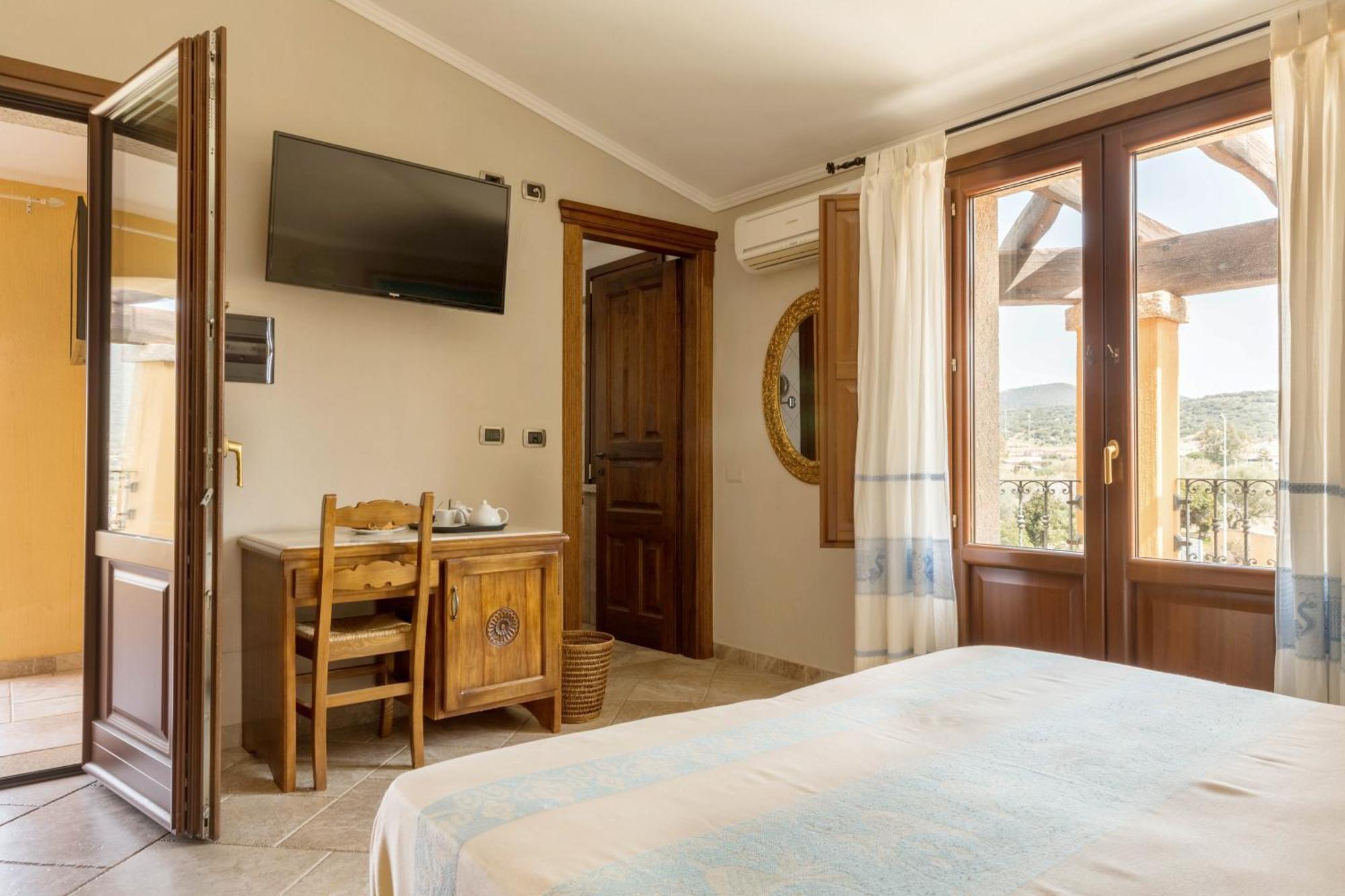 Hotel Sa Suergia Villasimius Exterior photo