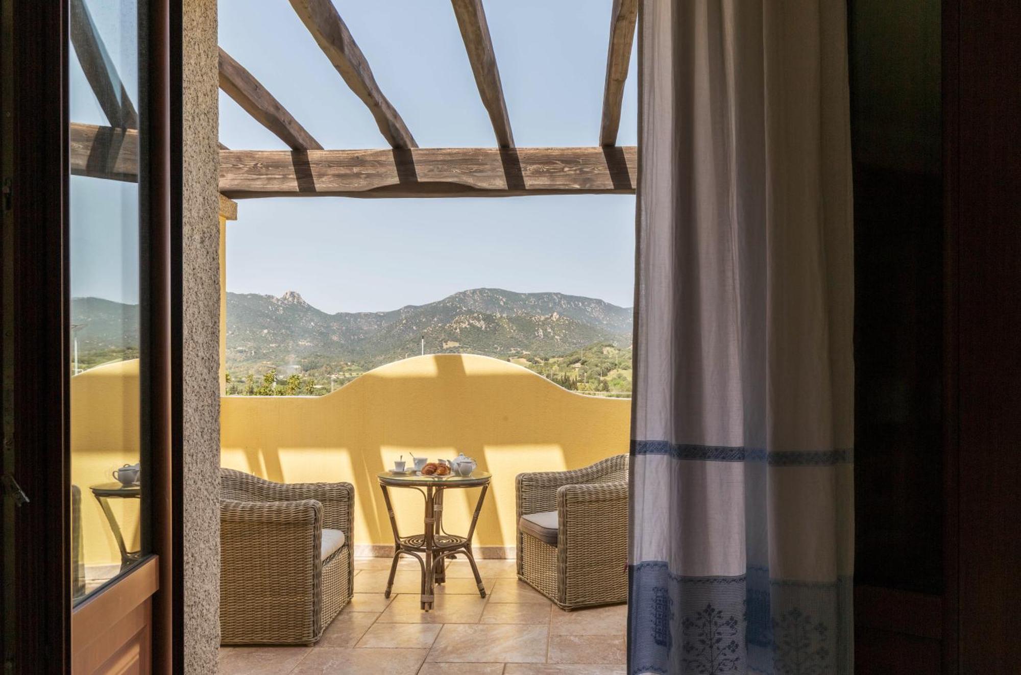 Hotel Sa Suergia Villasimius Exterior photo