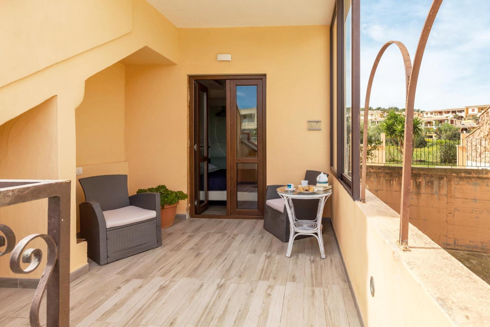 Hotel Sa Suergia Villasimius Exterior photo