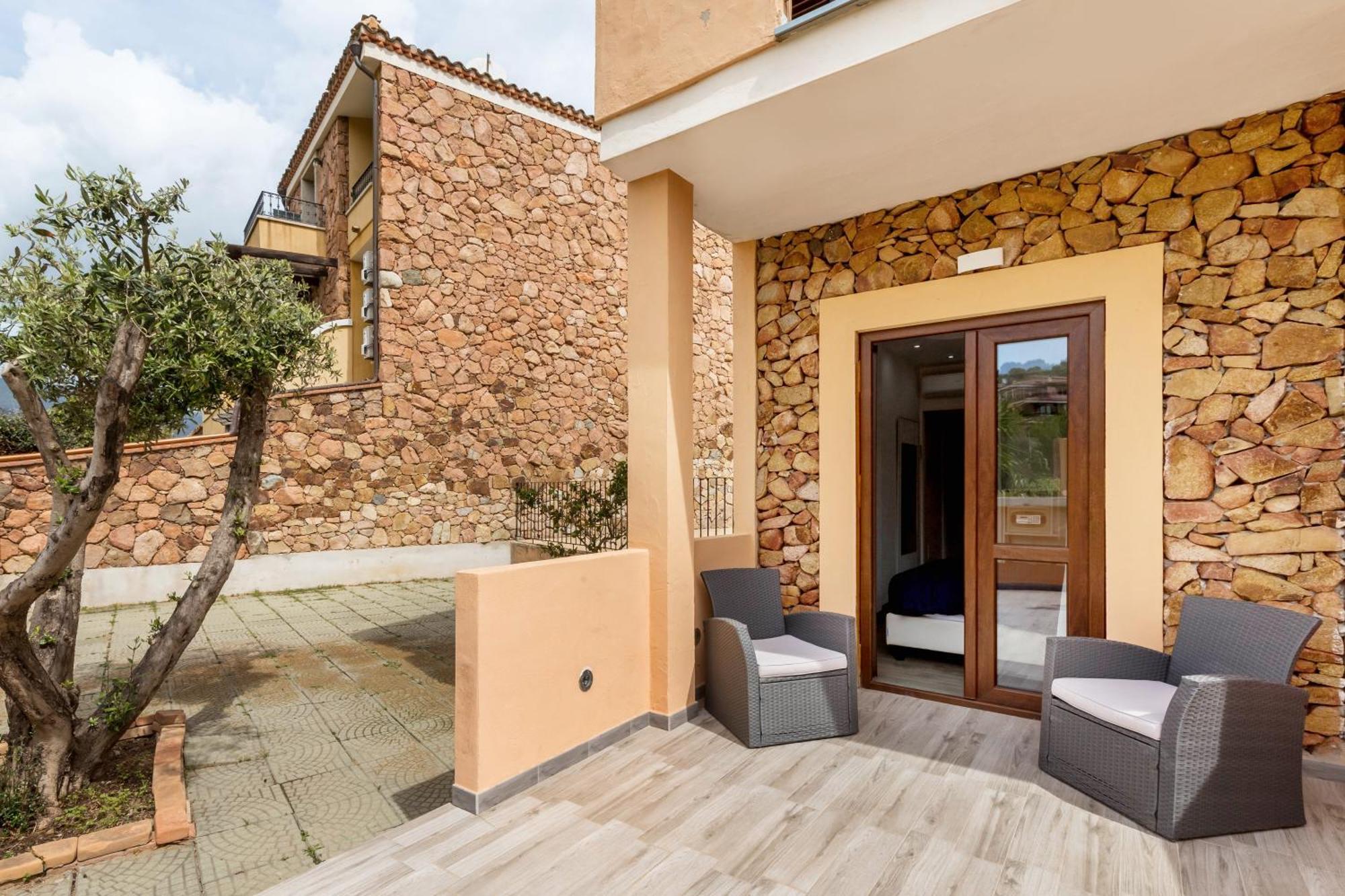 Hotel Sa Suergia Villasimius Exterior photo
