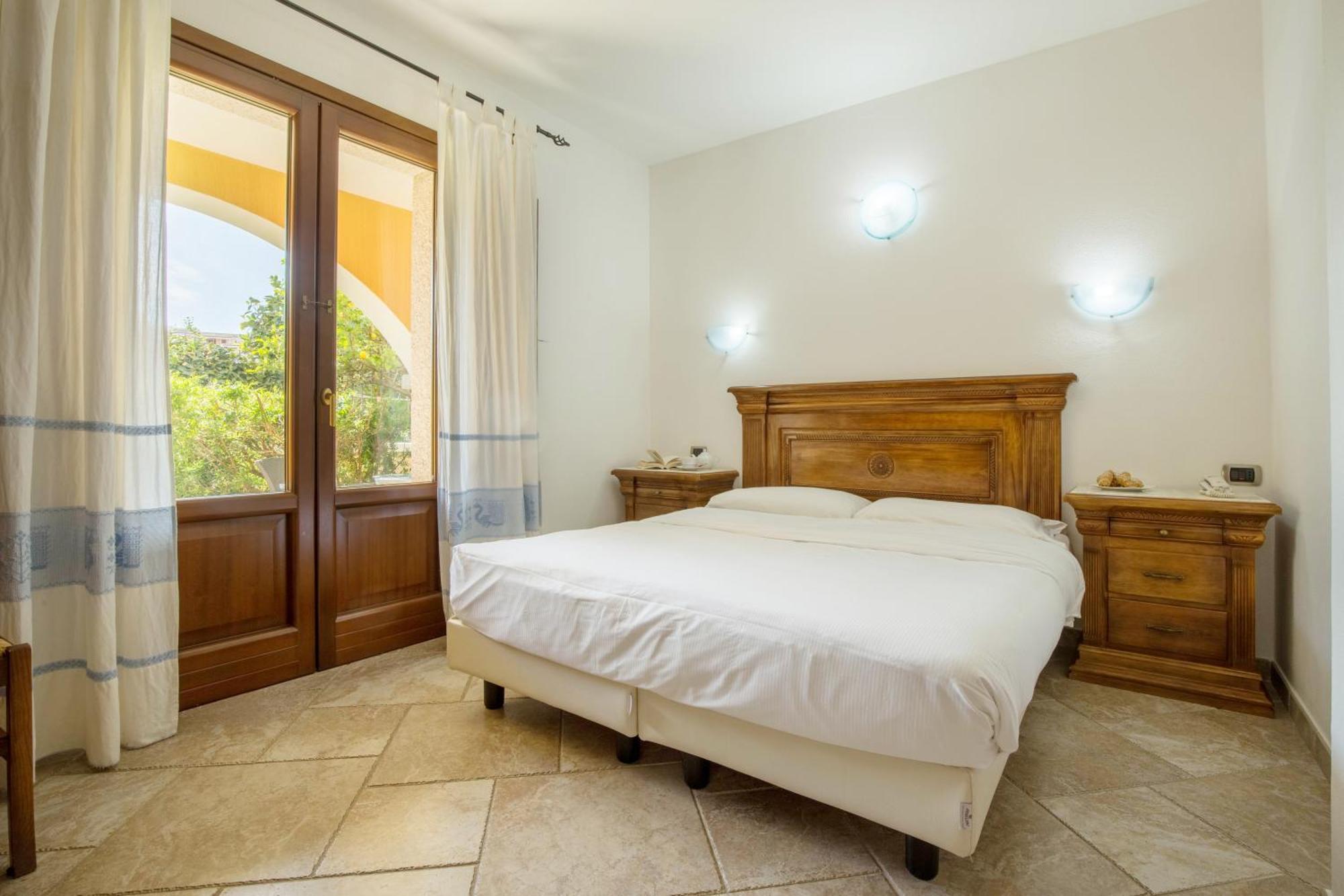 Hotel Sa Suergia Villasimius Exterior photo