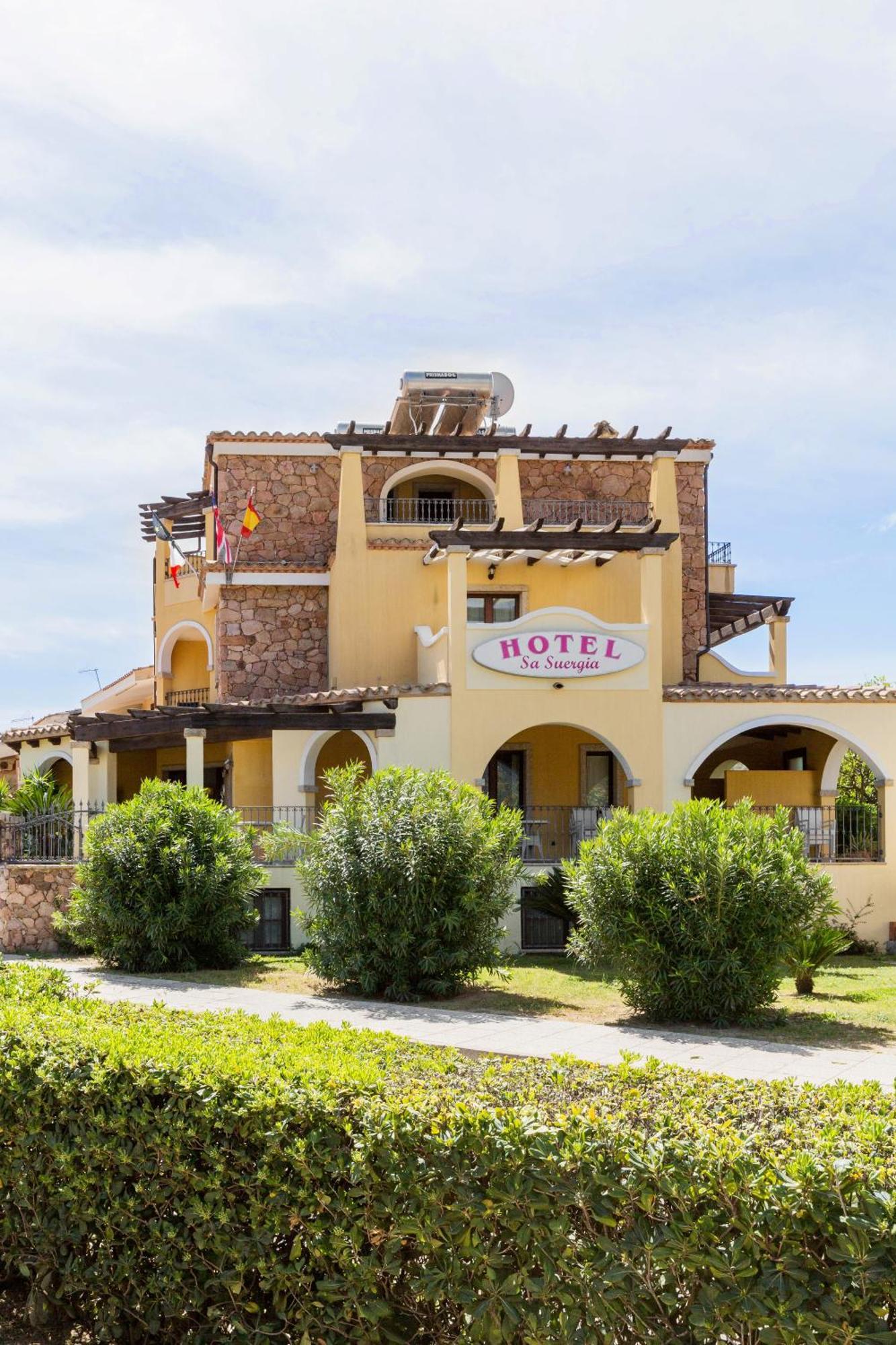Hotel Sa Suergia Villasimius Exterior photo