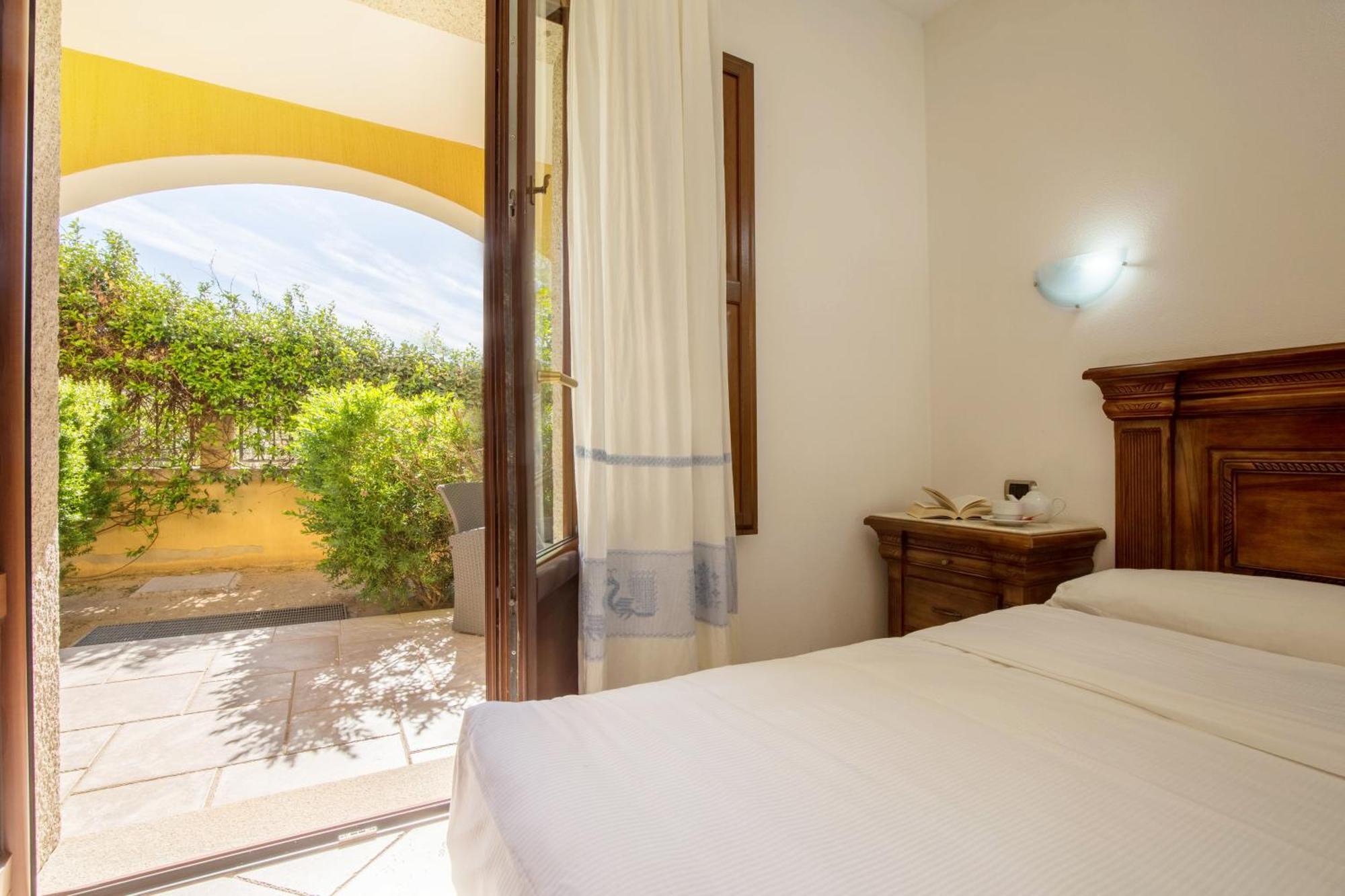 Hotel Sa Suergia Villasimius Exterior photo